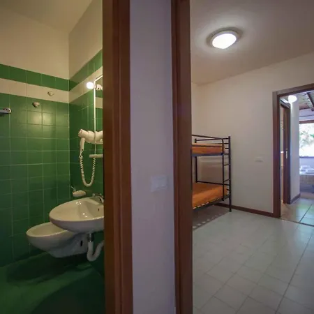 In - Gardasee 38480 Holiday home *